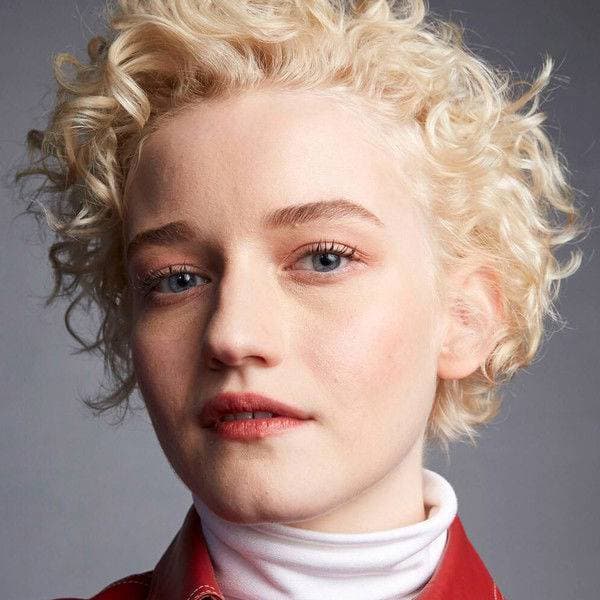 Julia Garner