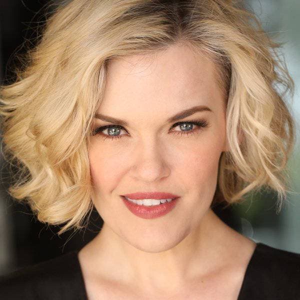 Kari Wahlgren