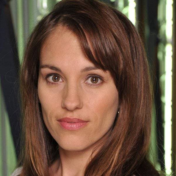 Amy Jo Johnson