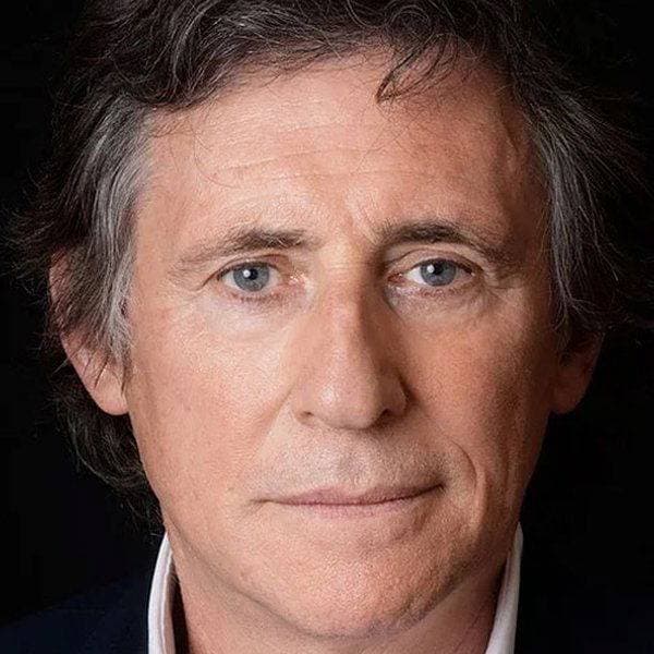 Gabriel Byrne