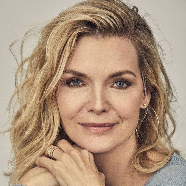 ميشيل فايفر