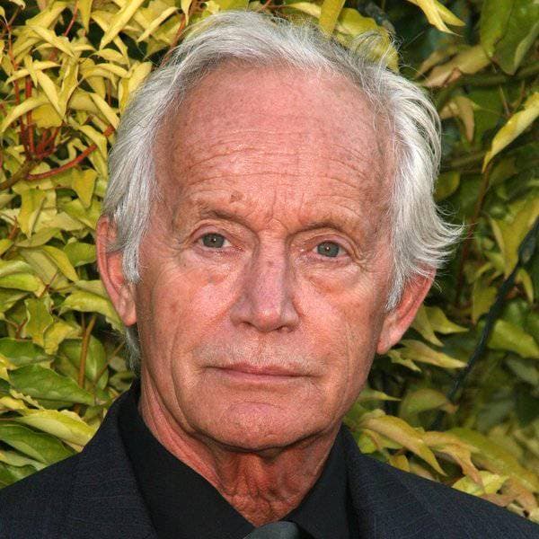 Lance Henriksen